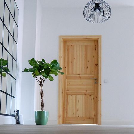Amao-Brown I Exklusives City-Apartment I 85Qm I Privatparkplatz & Komfort I King-Size Bed Лар Экстерьер фото